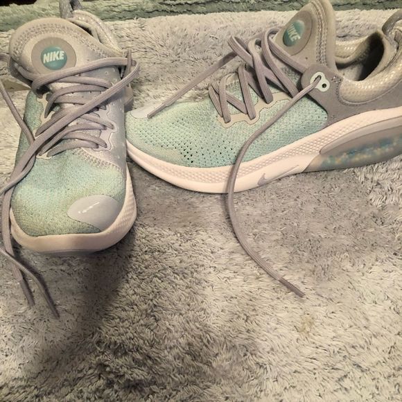 Nike runners Size 7 - Picture 11 of 13